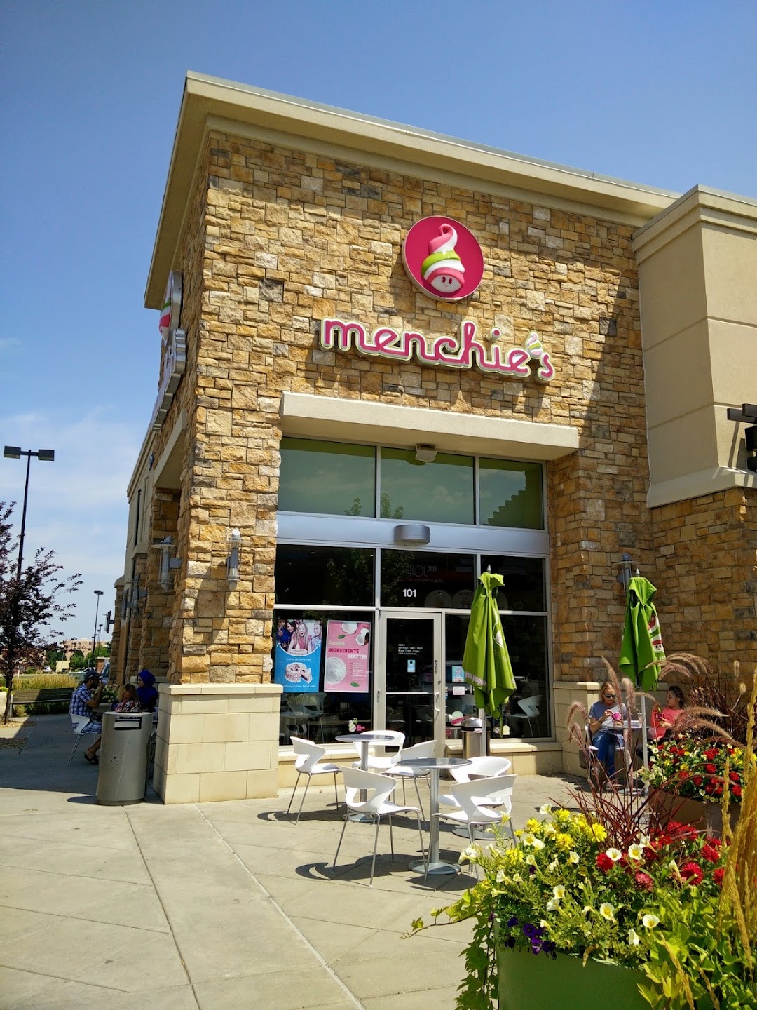 Menchies Frozen Yogurt