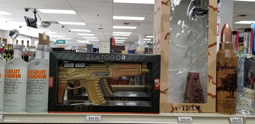 Wine Store «Lake Fine Wines», reviews and photos, 299 Hawkins Ave #2, Ronkonkoma, NY 11779, USA