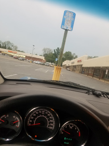 Shopping Mall «Reisterstown Shopping Center», reviews and photos, 11961 Reisterstown Rd, Reisterstown, MD 21136, USA