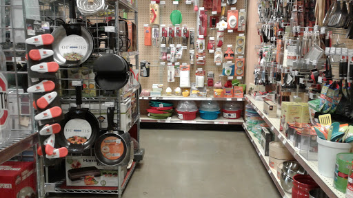 Shopping Mall «Cincinnati Premium Outlets», reviews and photos, 400 Premium Outlets Dr, Monroe, OH 45050, USA