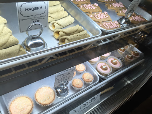 Pet Store «Naked Dog Bistro», reviews and photos, 424 Forest Ave, Laguna Beach, CA 92651, USA