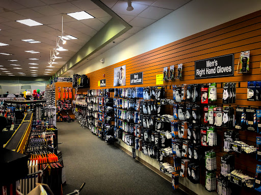 Sporting Goods Store «Golfers Warehouse», reviews and photos, 4 Newbury St, Danvers, MA 01923, USA