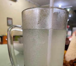 Rumah Makan Puri Oka photo