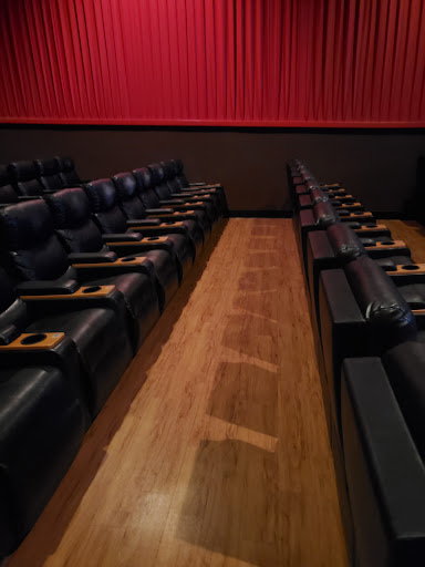 Movie Theater «United Artists Wekiva Riverwalk 8», reviews and photos, 2141 E Semoran Blvd, Apopka, FL 32703, USA