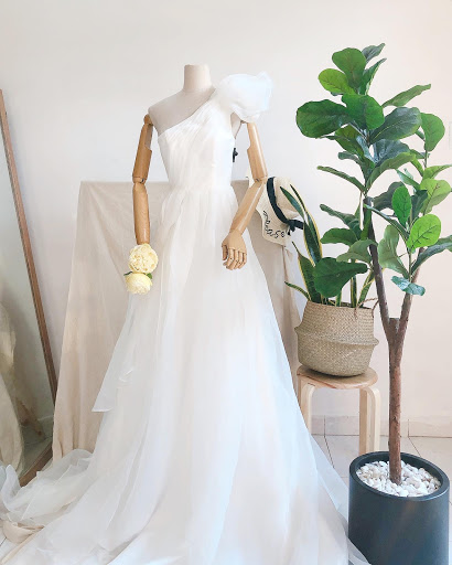 Second hand wedding dresses stores Ho Chi Minh