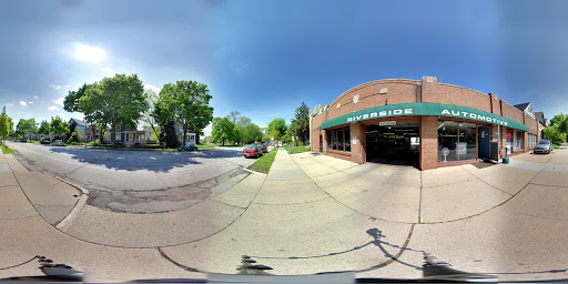 Auto Repair Shop «Riverside Automotive Service & Parts Inc», reviews and photos, 2750 N Oakland Ave, Milwaukee, WI 53211, USA