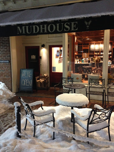 Mudhouse Coffee, 213 W Main St, Charlottesville, VA 22902, USA, 