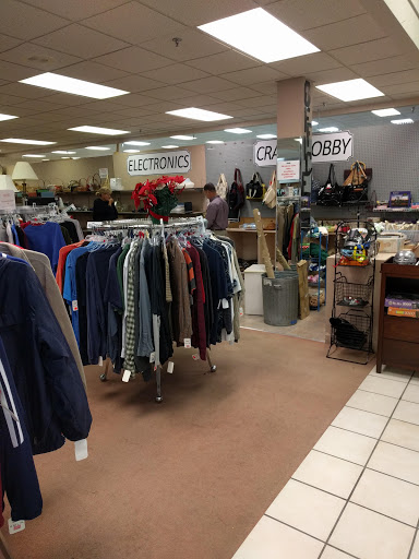 Thrift Store «Threads Of Hope Thrift Store», reviews and photos, 230 Woodmere Mall, Crossville, TN 38555, USA