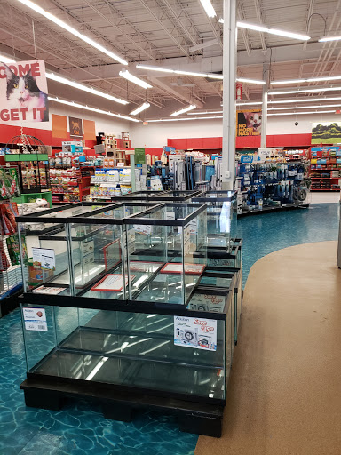 Pet Supply Store «Petco Animal Supplies», reviews and photos, 1660 Orchard Gateway Blvd, North Aurora, IL 60542, USA