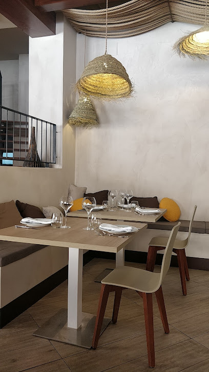 Origen Restaurante - Avda Cervantes, Carrer Paraguay, esquina, 03140 Guardamar del Segura, Alicante, Spain