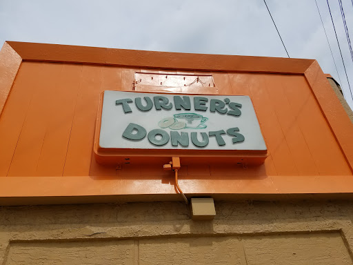 Donut Shop «Turner Donut Shop», reviews and photos, 902 9th Ave W, Bradenton, FL 34205, USA