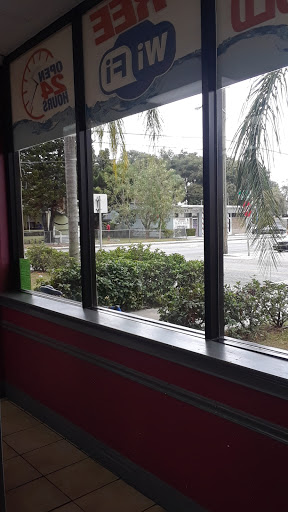 Laundromat «2 Minit Laundry», reviews and photos, 905 E 20th Ave, Tampa, FL 33605, USA