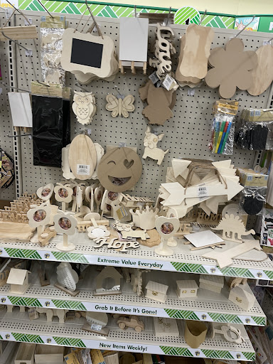 Dollar Store «Dollar Tree», reviews and photos, 1700 Sullivan Trail #1a, Easton, PA 18040, USA