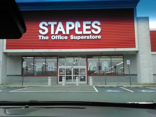 Office Supply Store «Staples», reviews and photos, 8168 Elliott Rd #1, Easton, MD 21601, USA