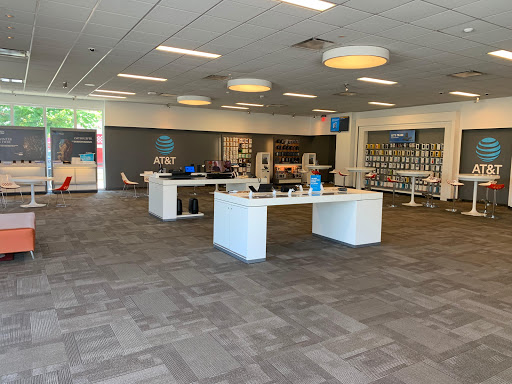 Cell Phone Store «AT&T», reviews and photos, 2200 McFarland Blvd E, Tuscaloosa, AL 35404, USA