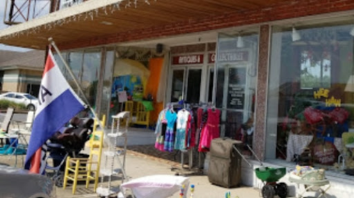 Flea Market «Treasure City Market LLC», reviews and photos, 121 S Washington St, DeRidder, LA 70634, USA