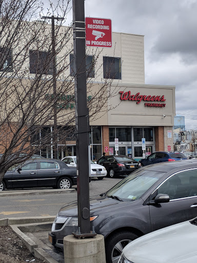 Drug Store «Walgreens», reviews and photos, 132-50 Metropolitan Ave, Richmond Hill, NY 11418, USA