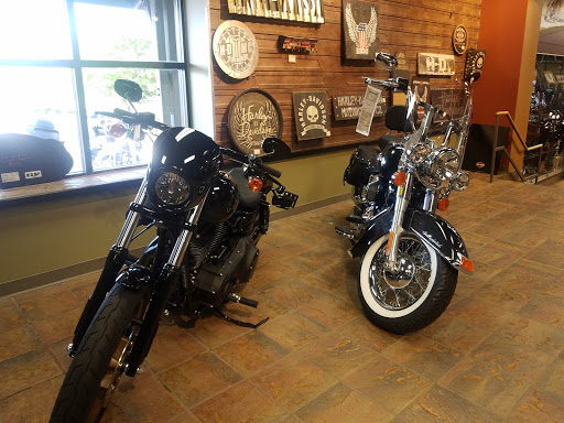 Harley-Davidson Dealer «House of Harley-Davidson®», reviews and photos, 6221 W Layton Ave, Milwaukee, WI 53220, USA