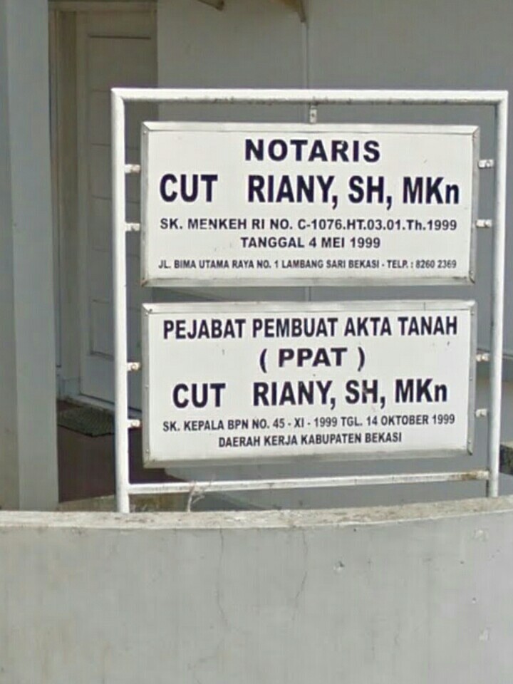 Notaris Cut Riany, SH