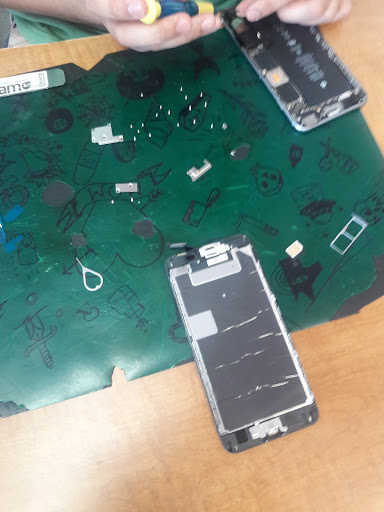 Mobile Phone Repair Shop «Dash Cellular Repair», reviews and photos, 2112 SW 74th St, Oklahoma City, OK 73159, USA