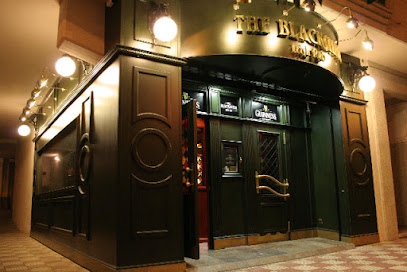The Blacksmith Irish Pub - Av. Monterreal, 11, 36300 Baiona, Pontevedra, Spain