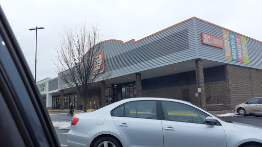 Office Supply Store «Staples», reviews and photos, 13653 Lee Jackson Memorial Hwy, Chantilly, VA 20151, USA