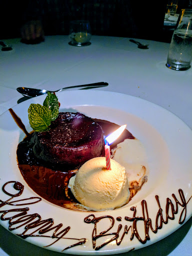 Shopping Mall «The Bluffs Shopping Center», reviews and photos, 1302 - 1380 Bison Ave, Newport Beach, CA 92660, USA