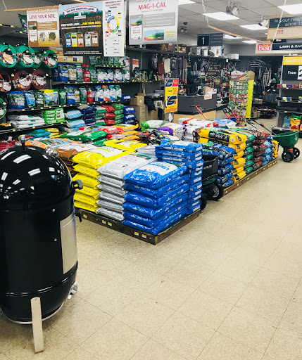 Hardware Store «Keoughs Paint and Hardware», reviews and photos, 907 High Ridge Rd, Stamford, CT 06905, USA