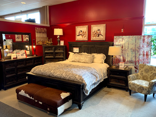 Furniture Store «JR Furniture Tigard», reviews and photos, 14255 SW Pacific Hwy, Tigard, OR 97224, USA