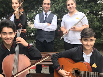 Özel Altın Eğitim Ortaokul-Anadolu Lisesi-Güzel Sanatlar Lisesi