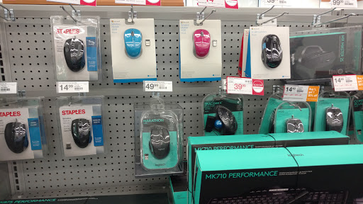 Office Supply Store «Staples», reviews and photos, 7800 Montgomery Rd #200, Kenwood, OH 45236, USA