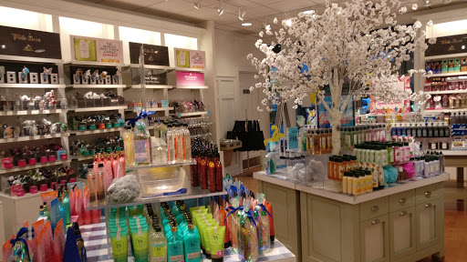 Beauty Supply Store «Bath & Body Works», reviews and photos, 293 Main St, Exton, PA 19341, USA
