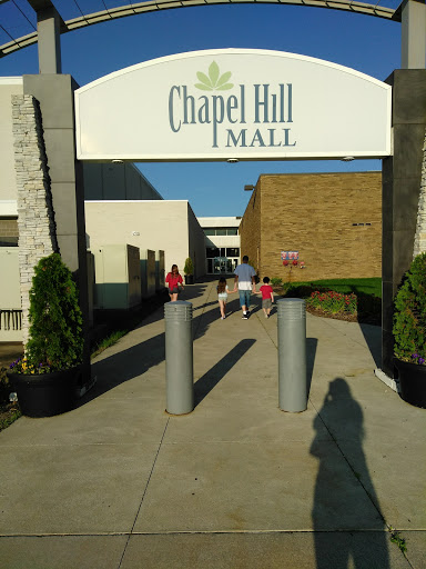 Shopping Mall «Chapel Hill Mall», reviews and photos, 2000 Brittain Rd, Akron, OH 44310, USA