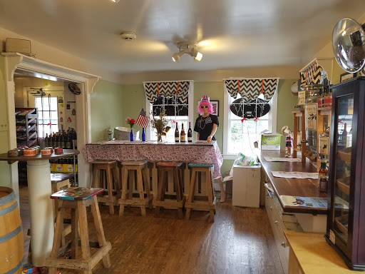 Bar & Grill «Vino9MARKET», reviews and photos, 40602 Charles Town Pike, Paeonian Springs, VA 20129, USA