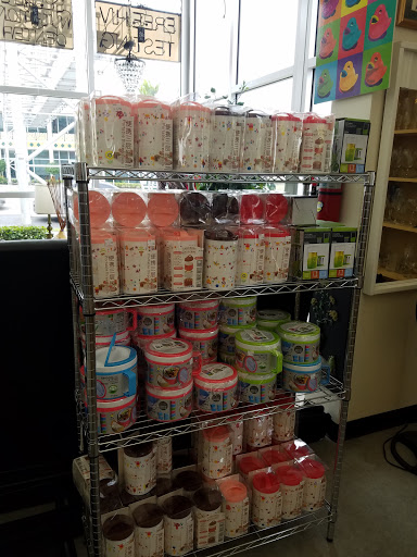 Thrift Store «Out of the Closet - Fort Lauderdale», reviews and photos, 1785 E Sunrise Blvd, Fort Lauderdale, FL 33304, USA