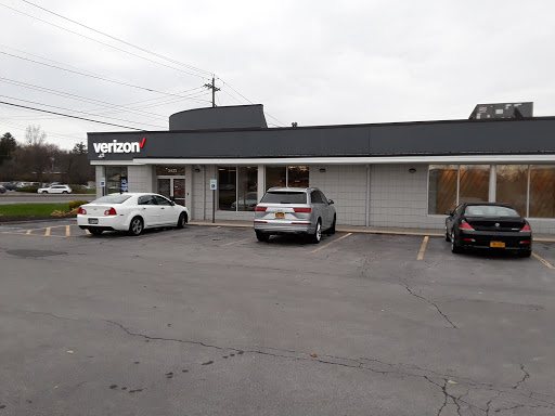 Cell Phone Store «Verizon», reviews and photos, 3433 Erie Blvd E, Syracuse, NY 13214, USA