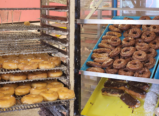 Coffee Shop «Dixie Cream Donuts», reviews and photos, 3210 Orange Ave, Fort Pierce, FL 34947, USA