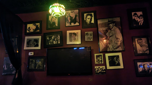 Hookah Bar «X-Hale Hookah Lounge & Smoke Shop», reviews and photos, 1320 N Roselle Rd, Schaumburg, IL 60195, USA