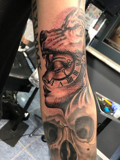 Tattoo Shop «Unbreakable Tattoo Studio», reviews and photos, 615 E Lohman Ave, Las Cruces, NM 88001, USA