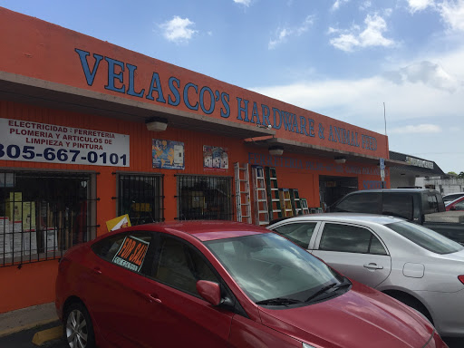 Velasco's Hardware #2 • Animal Feed • 67th Ave | Ferretería