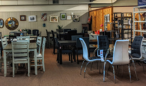 Warehouse store «Crazy Apes Discount Warehouse», reviews and photos, 2109 US-8, St Croix Falls, WI 54024, USA