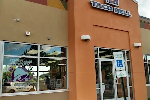 Taco Bell image