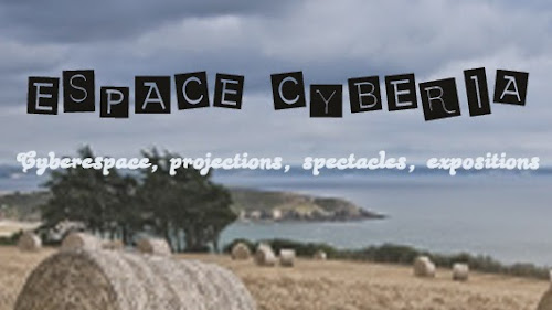 Cyberespace et Amphi Cyberia à Plourin