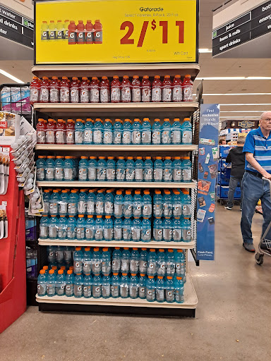 Grocery Store «Kroger», reviews and photos, 3100 Meridian Parke Dr, Greenwood, IN 46142, USA