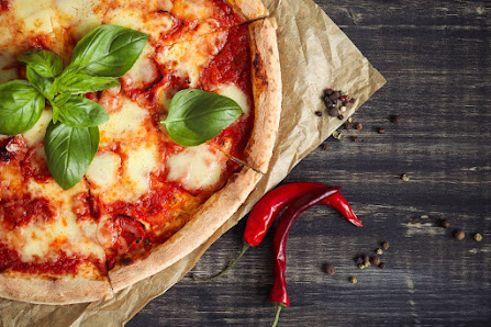 Pizzeria Giò Pizza Via Fratelli Rosselli, 44, 80019 Qualiano NA, Italia