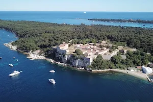 Musée du Masque de fer et du Fort Royal image