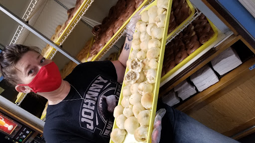 Donut Shop «Daylight Donuts», reviews and photos, 7 Bruce St, Morrilton, AR 72110, USA