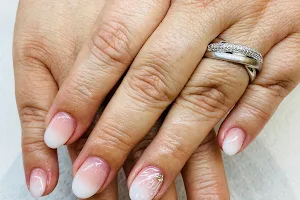Glammy Nails image