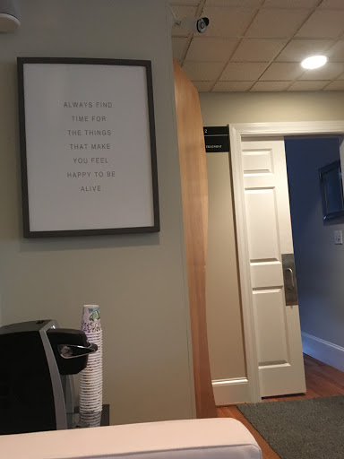 Hair Salon «Ochoa Salon & Spa», reviews and photos, 653 N Main St, East Longmeadow, MA 01028, USA