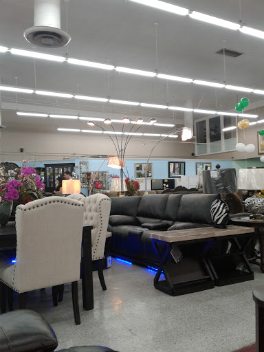 Furniture Store «Casa Linda Furniture», reviews and photos, 4815 Whittier Blvd, Los Angeles, CA 90022, USA